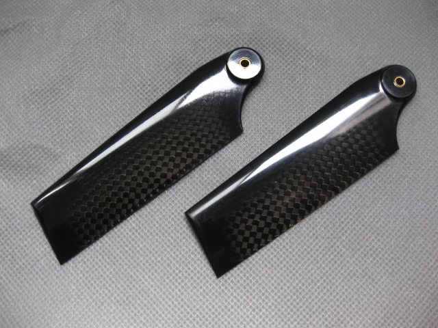 700 Carbon Fiber Tail Blade FHN7057